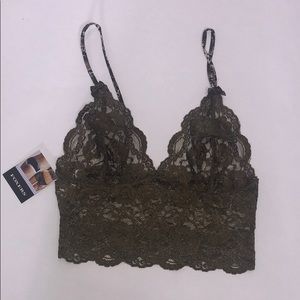 BRAND NEW Lace Cropped Cami